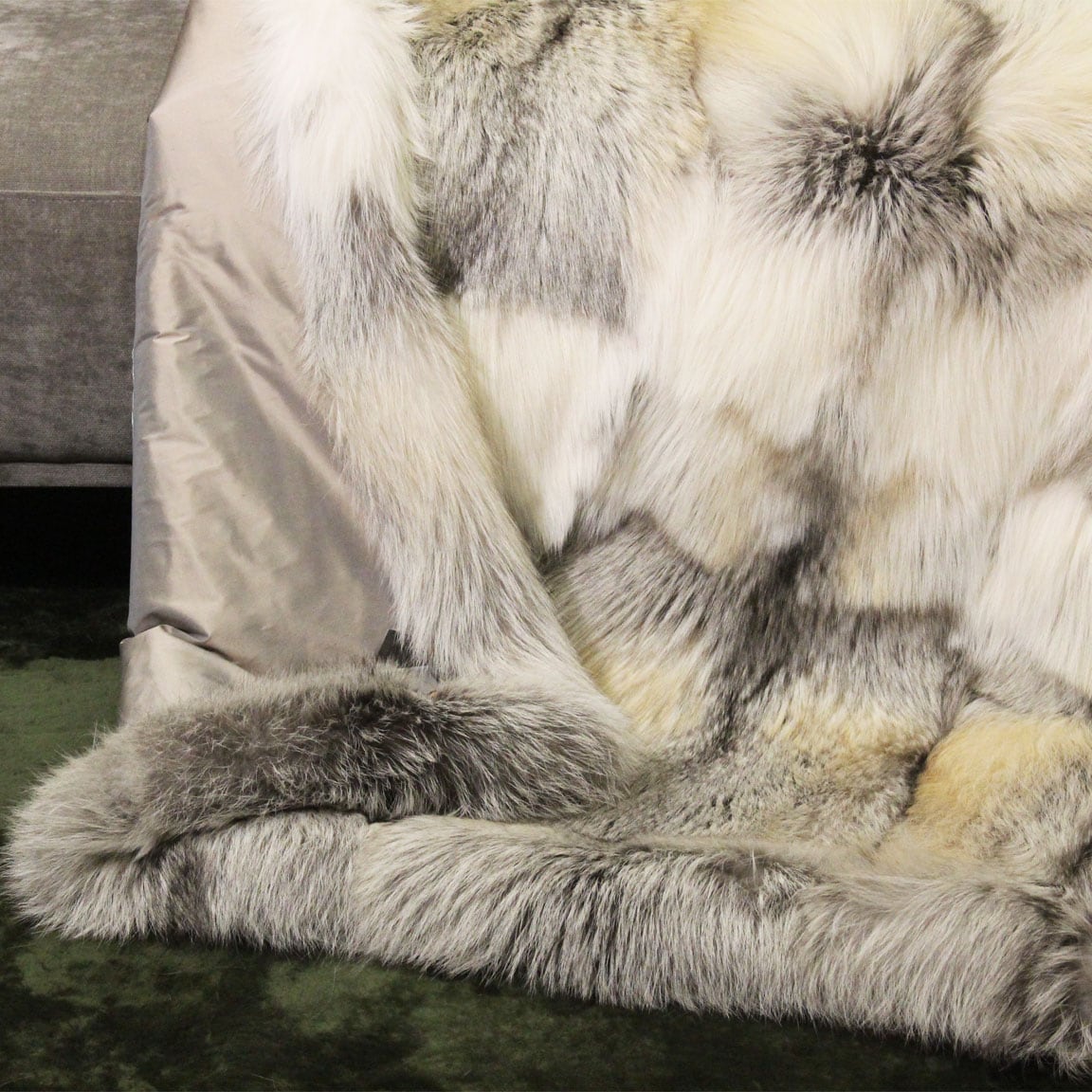 Fuchsdecke-Platinum-Crossfox-Pale-seide-madras-detail Fuchsdecke Platinum Crossfox Pale